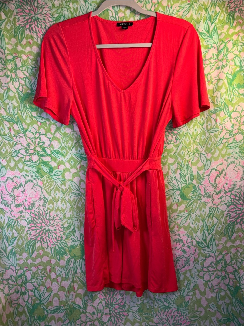 VENUS Coral Red V‑Neck Short Sleeve Tie‑Waist Dress size Small NWOT